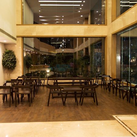 V7 Hotel Ченнаи Экстерьер фото