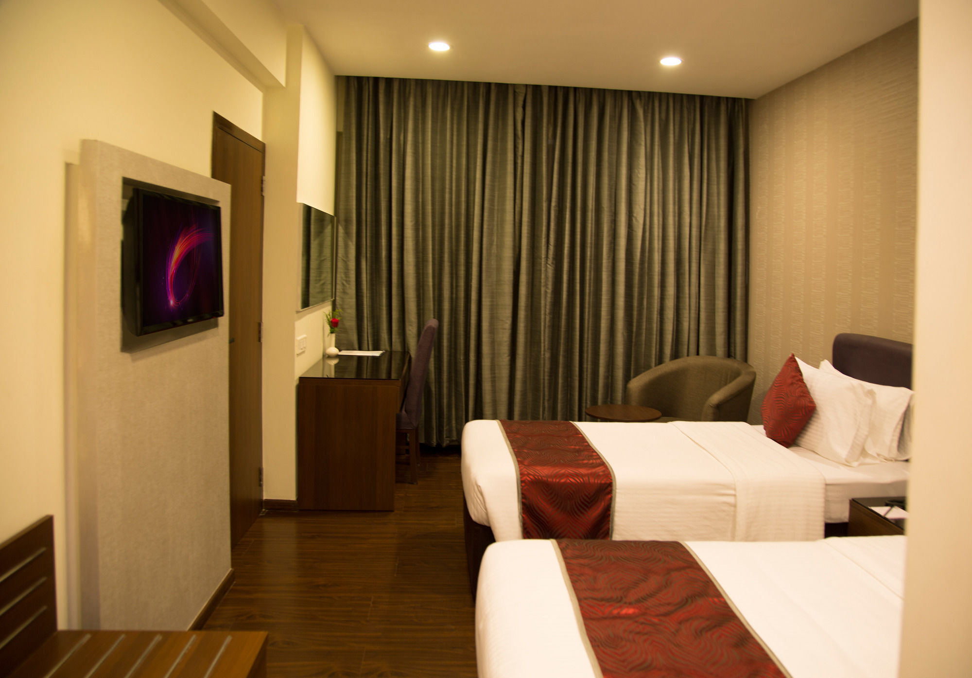 V7 Hotel Ченнаи Экстерьер фото